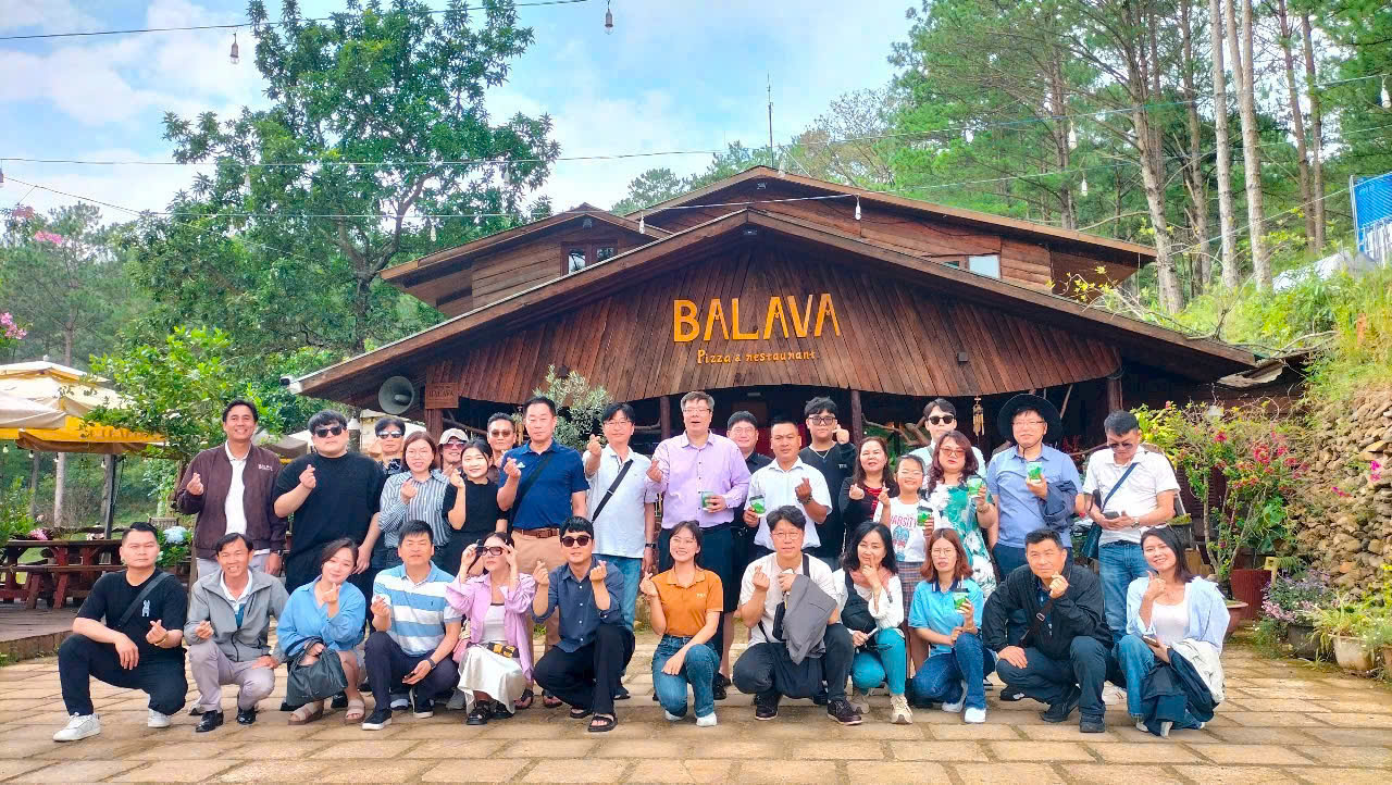 Korean visitors at BALAVA, Da Lat