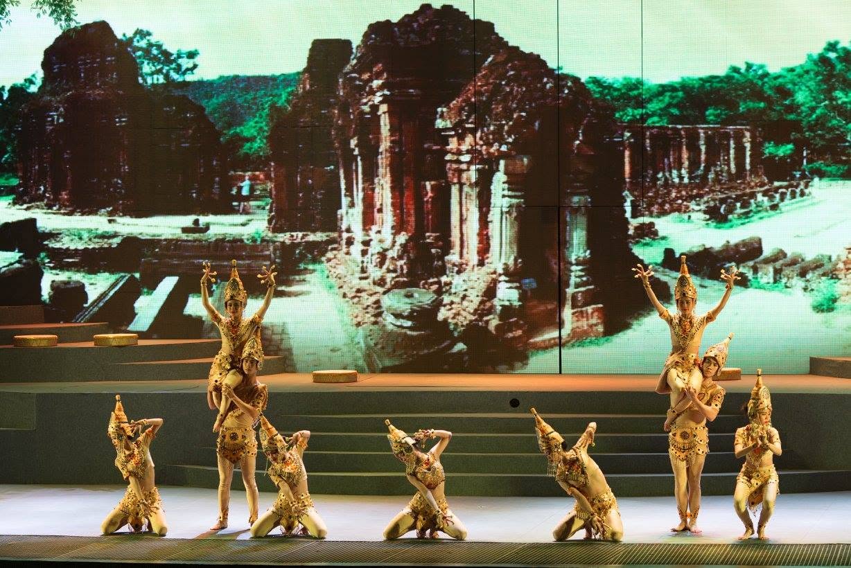 Show Charming Đà Nẵng