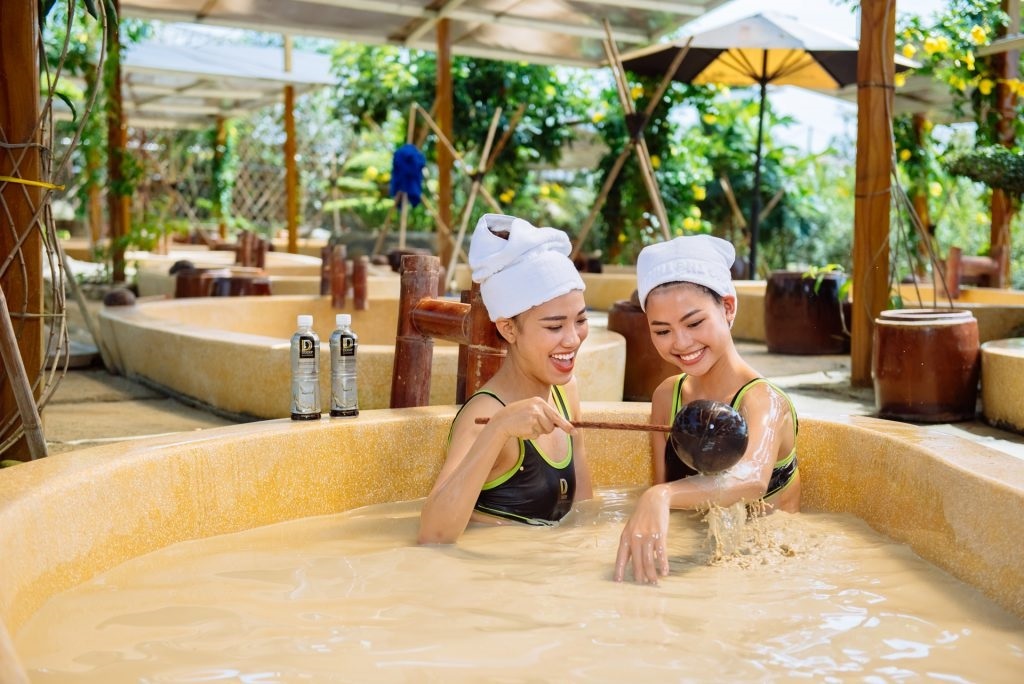 Tắm bùn tại Tea Resort, Bảo Lộc