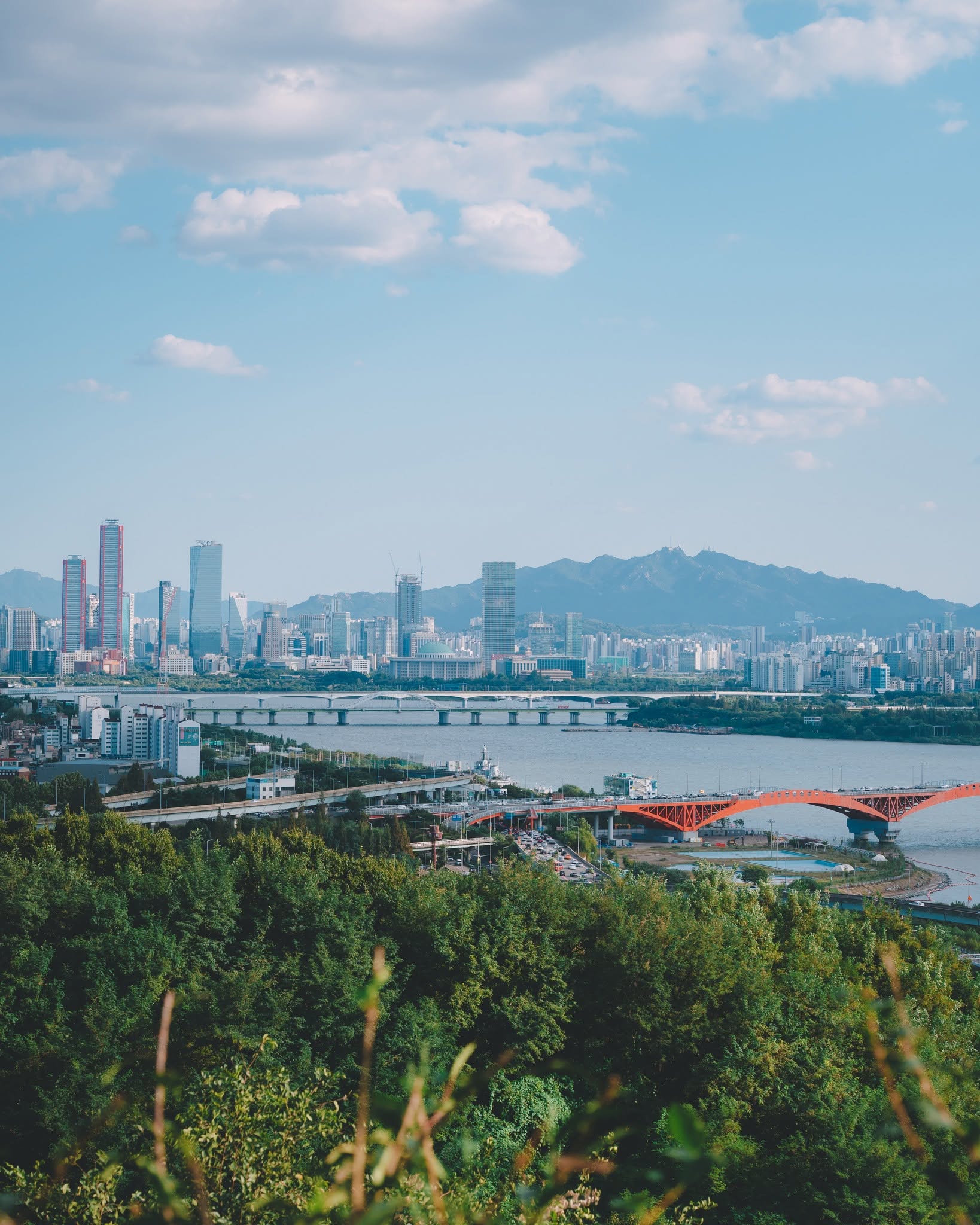 Toàn cảnh sông Hàn và thành phố Seoul