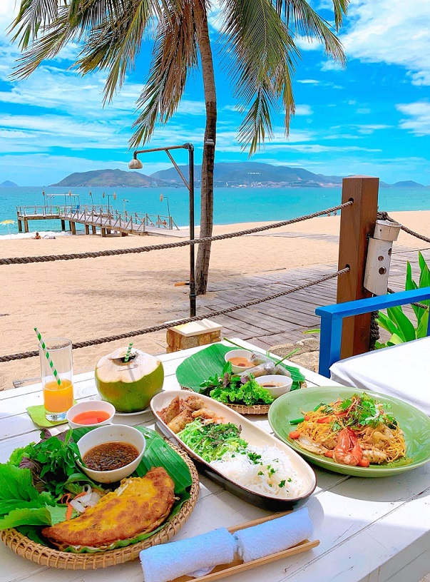 Ana Beach House Bar & Restaurant Nha Trang