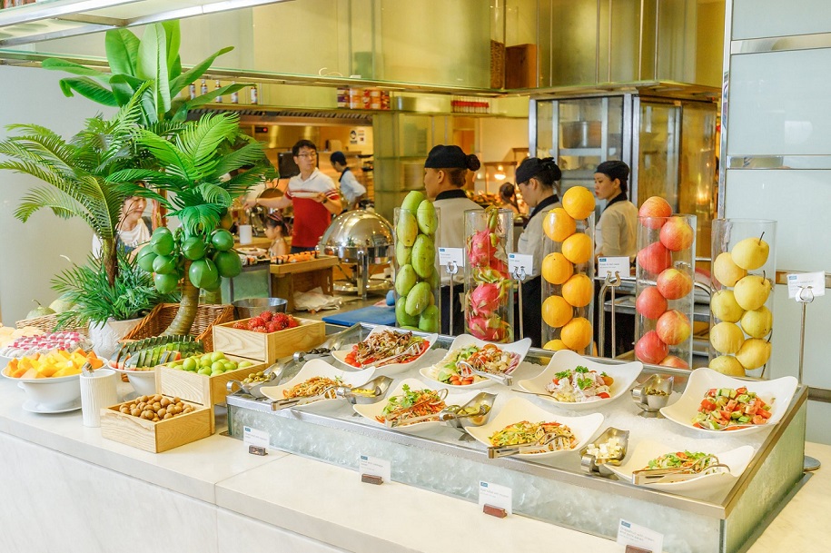 Dịch vụ Buffet nhà hàng Feast tại khách sạn Sheraton Nha Trang | TGROUP Du  lịch Thông minh SMARTOURISM