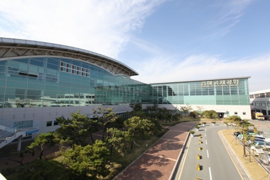 Xe riêng đưa đón giữa sân bay Gimhae và Busan