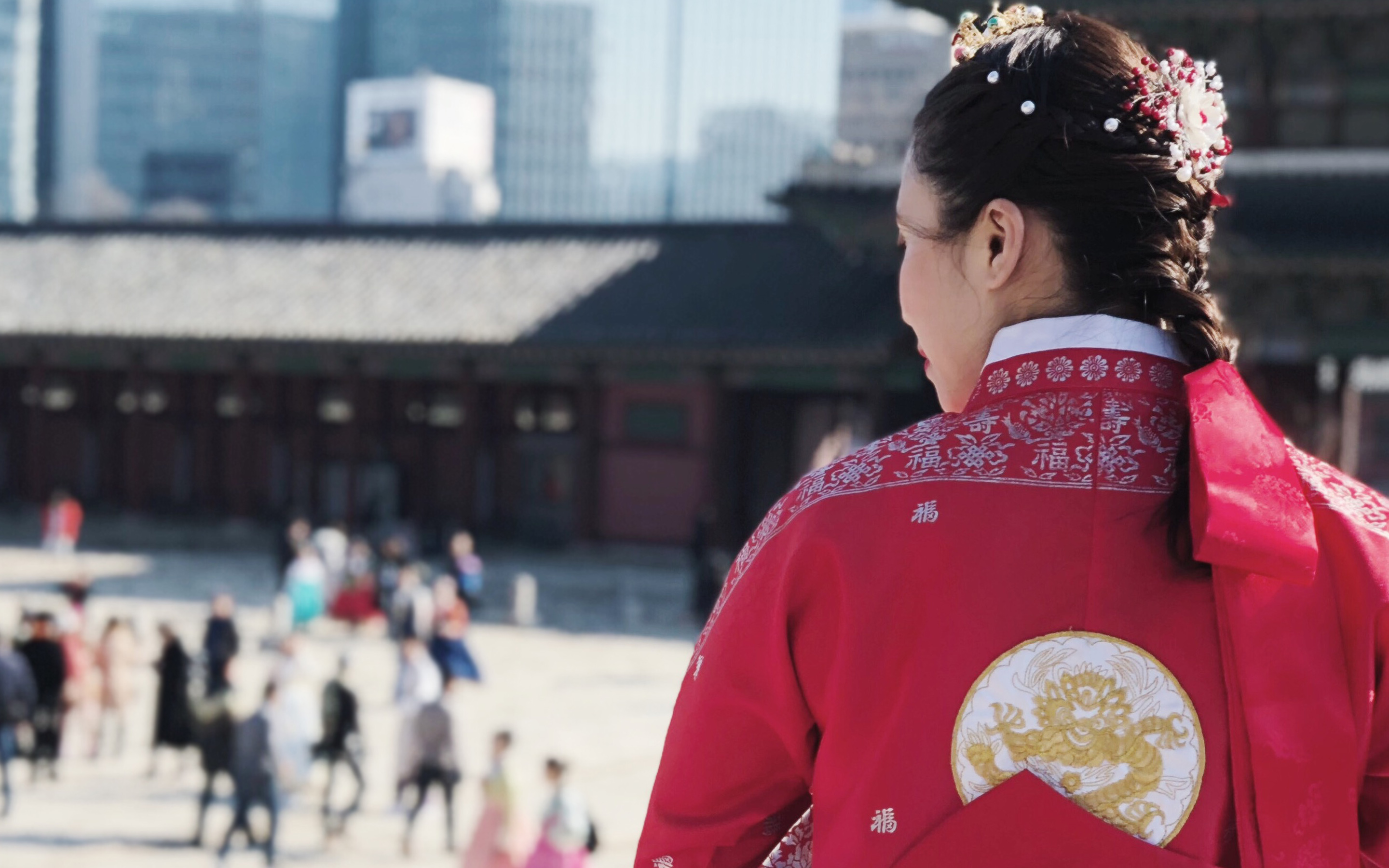 Trải nghiệm mặc Hanbok tại Gyeongbok gung