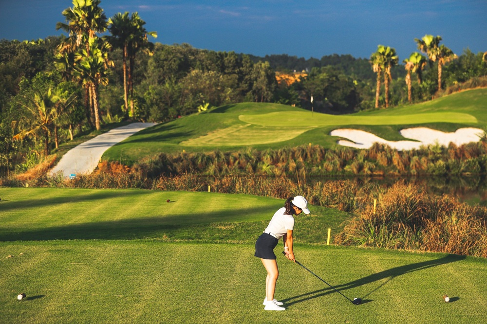 Sân golf Ngôi Sao Yên Bái 