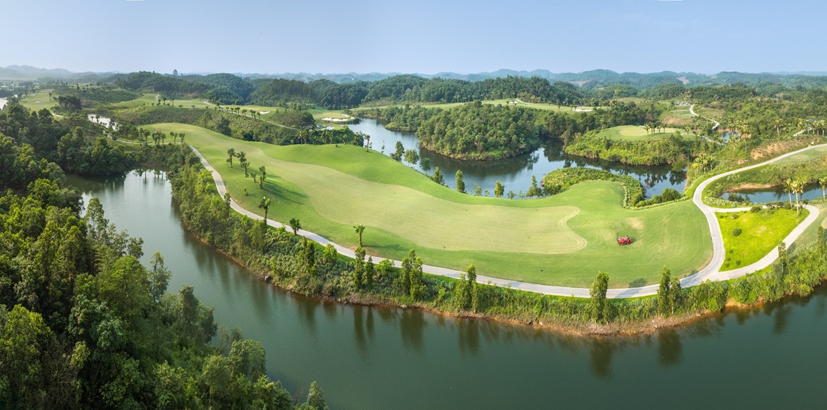 Sân golf Ngôi Sao Yên Bái 