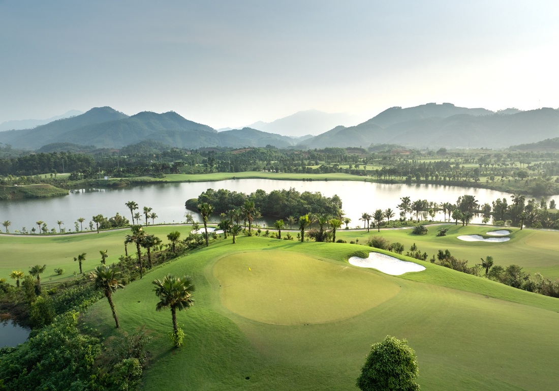 Sân golf Ngôi Sao Yên Bái 
