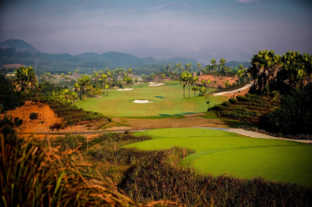 Sân golf Ngôi Sao Yên Bái 
