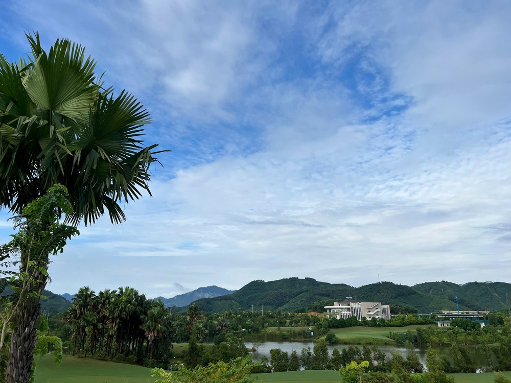 Sân golf Ngôi Sao Yên Bái 