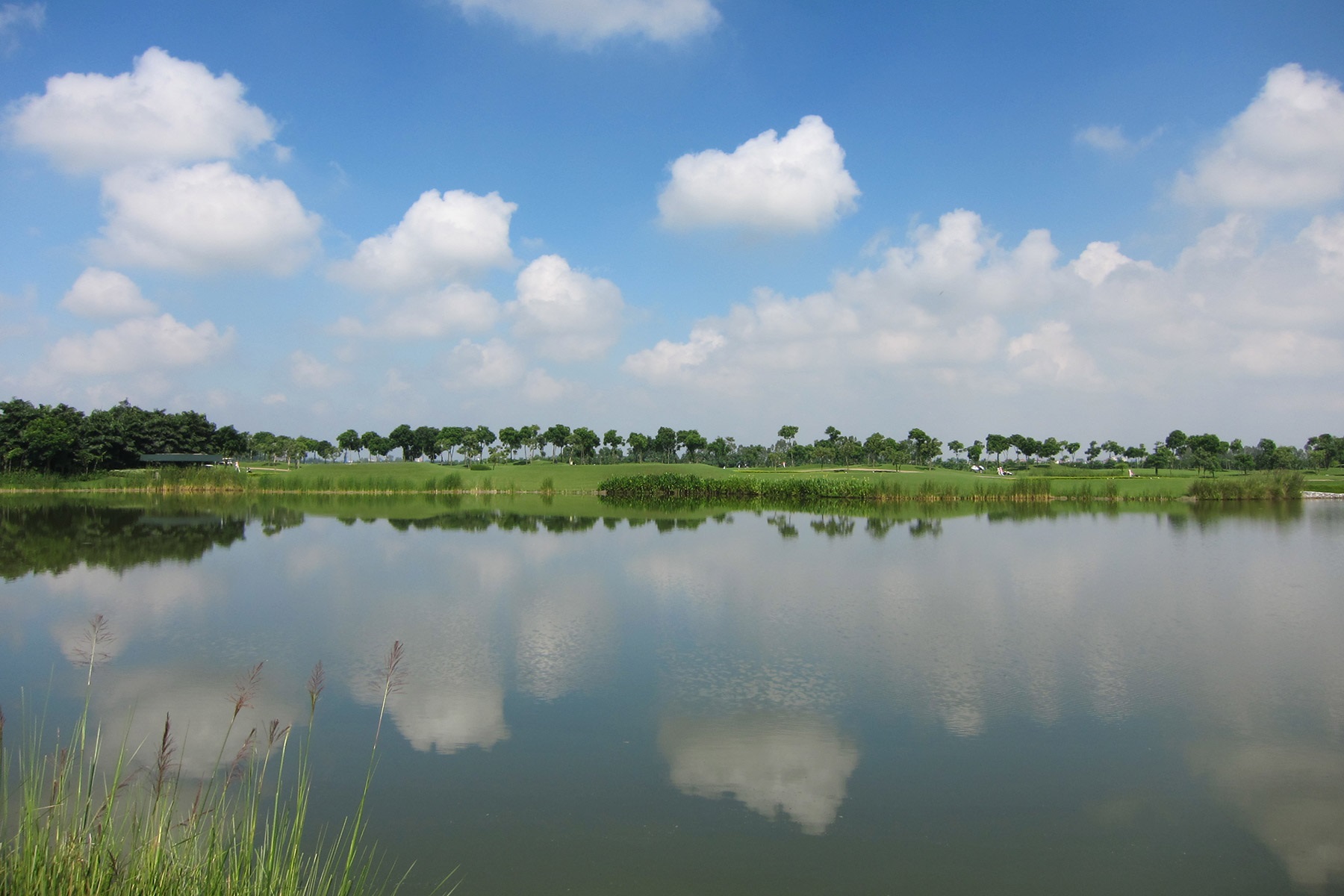 Sân golf Vân Trì