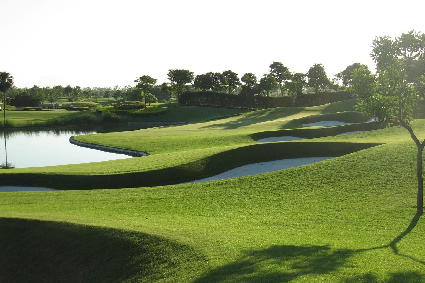 Sân golf Vân Trì