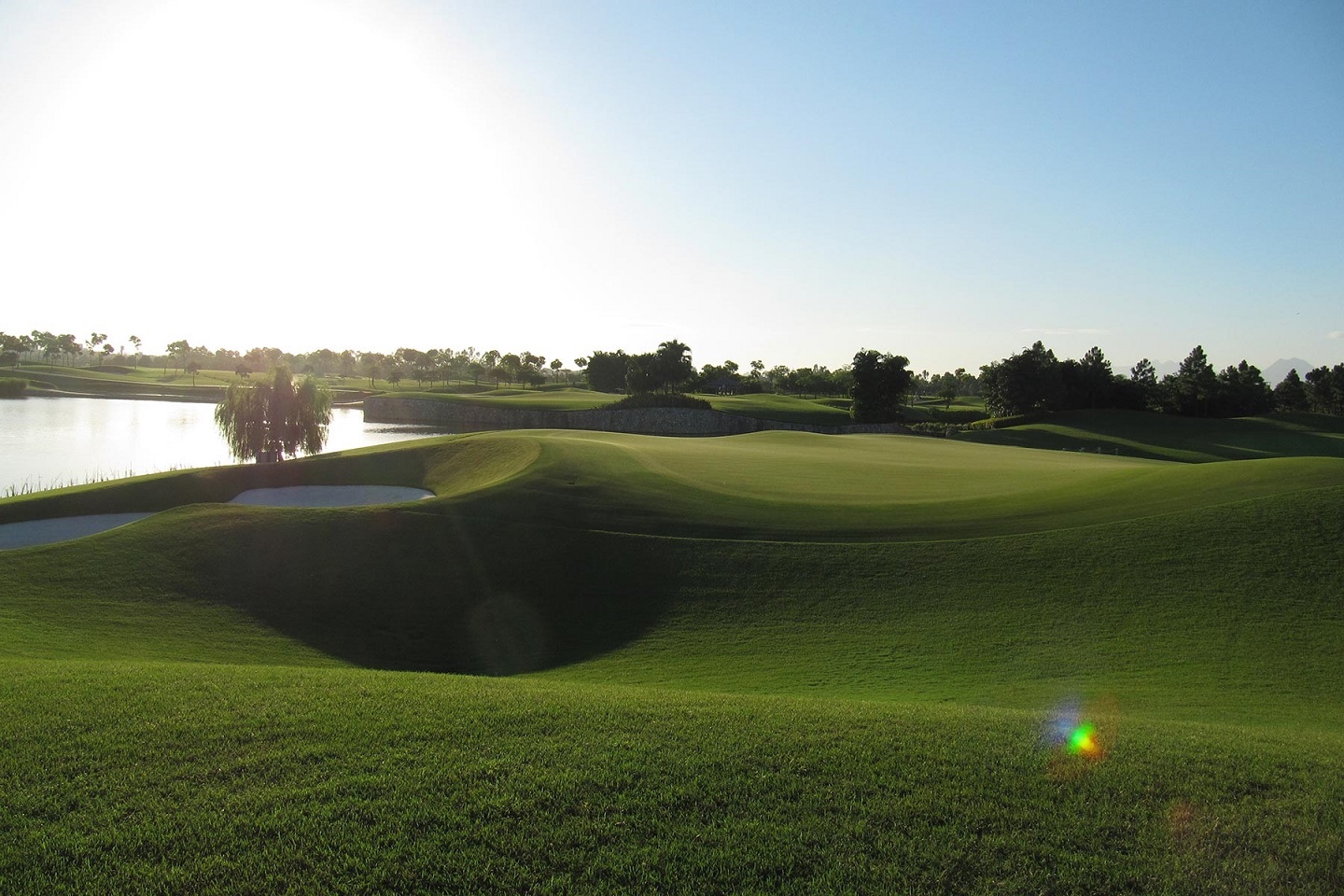 Sân golf Vân Trì