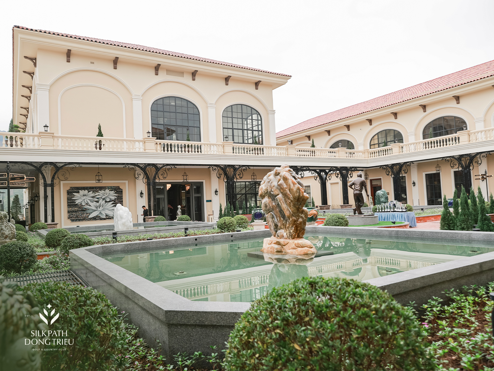 Sân golf Silk Path Đông Triều
