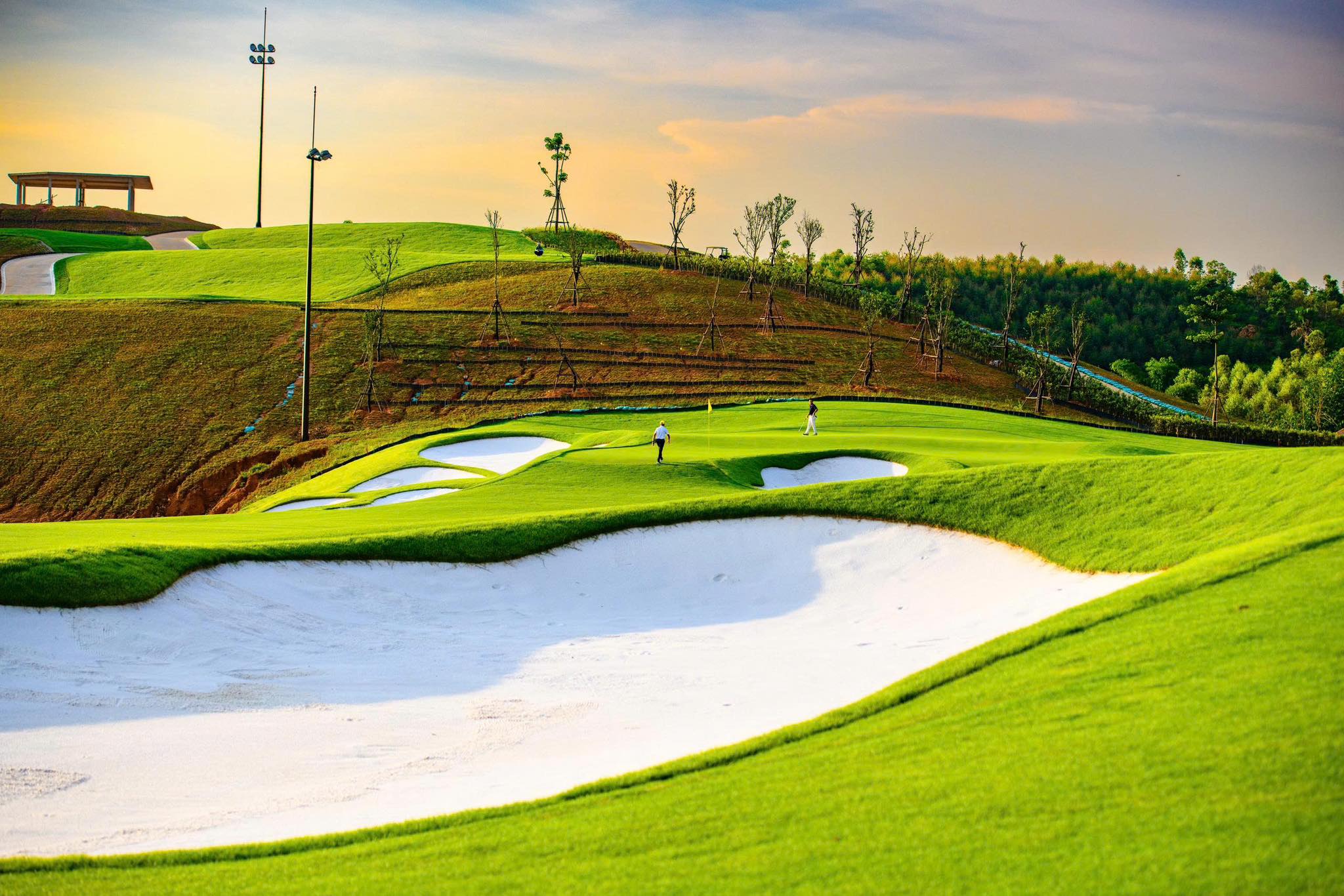 Sân golf Văn Lang Empire (Sân golf Tam Nông)