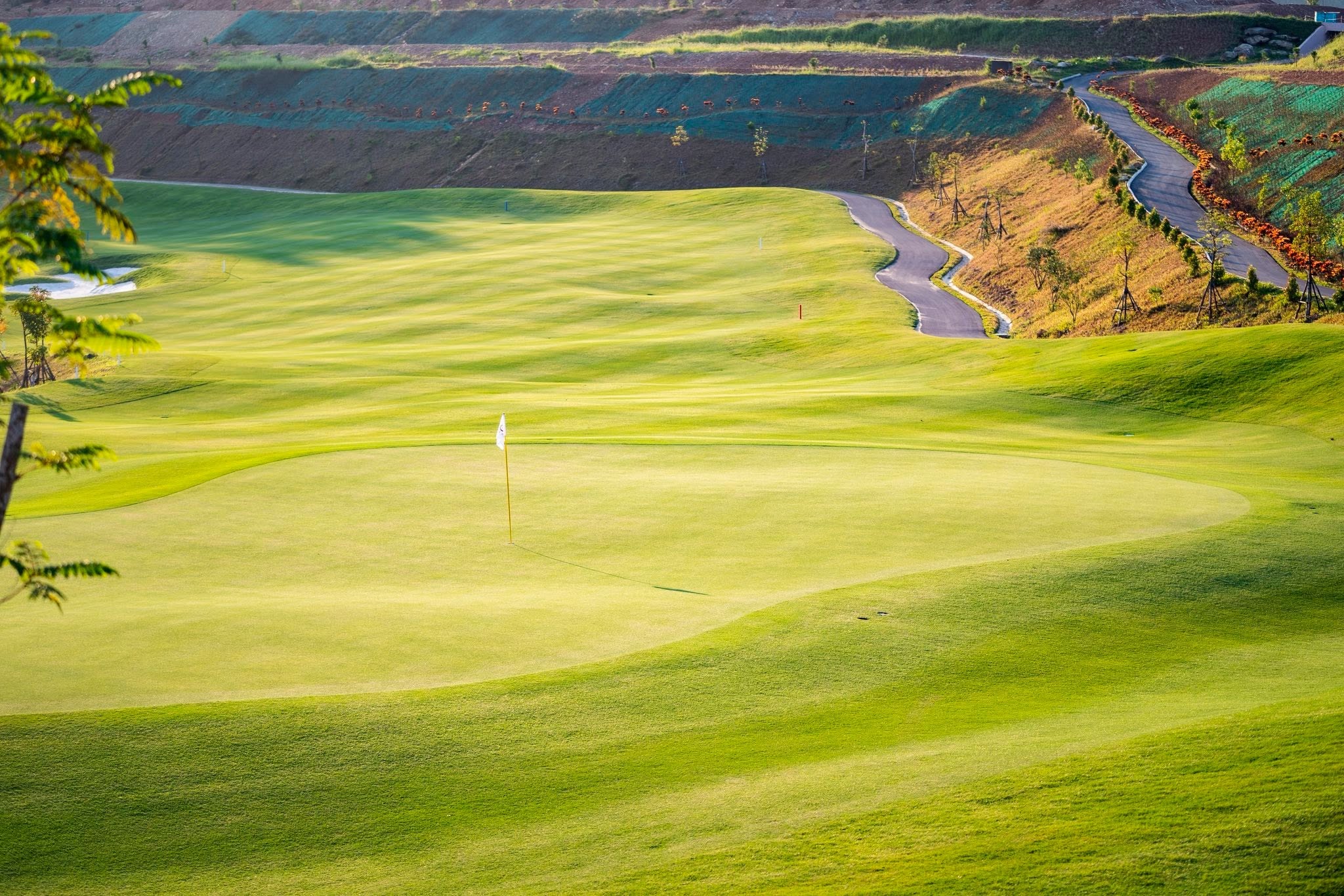 Sân Glory Golf Club & City Thái Nguyên