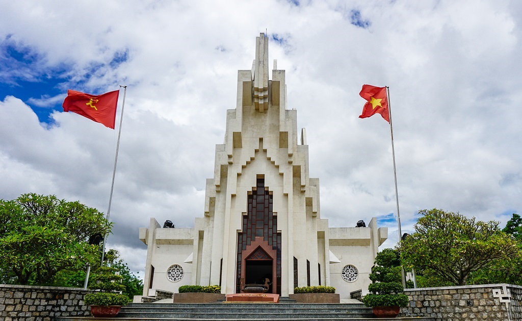 Đài Tưởng Niệm Núi Nhạn, Phú Yên