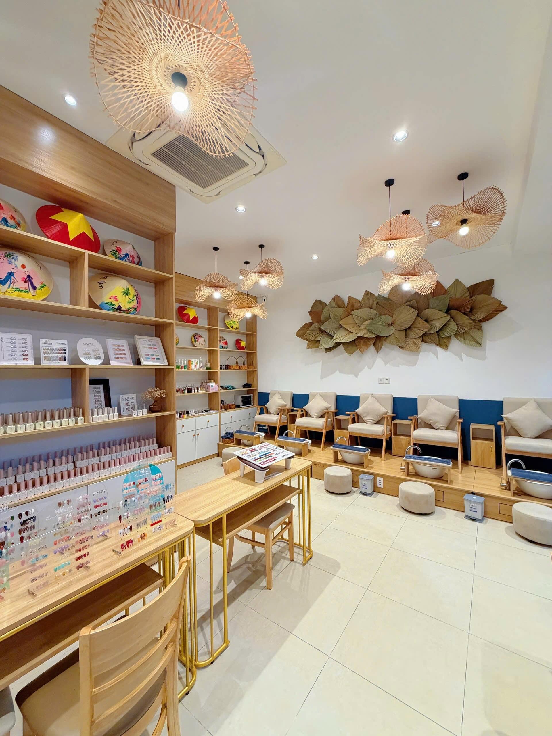 Lá Spa 3 – Massage & Nail Phú Quốc