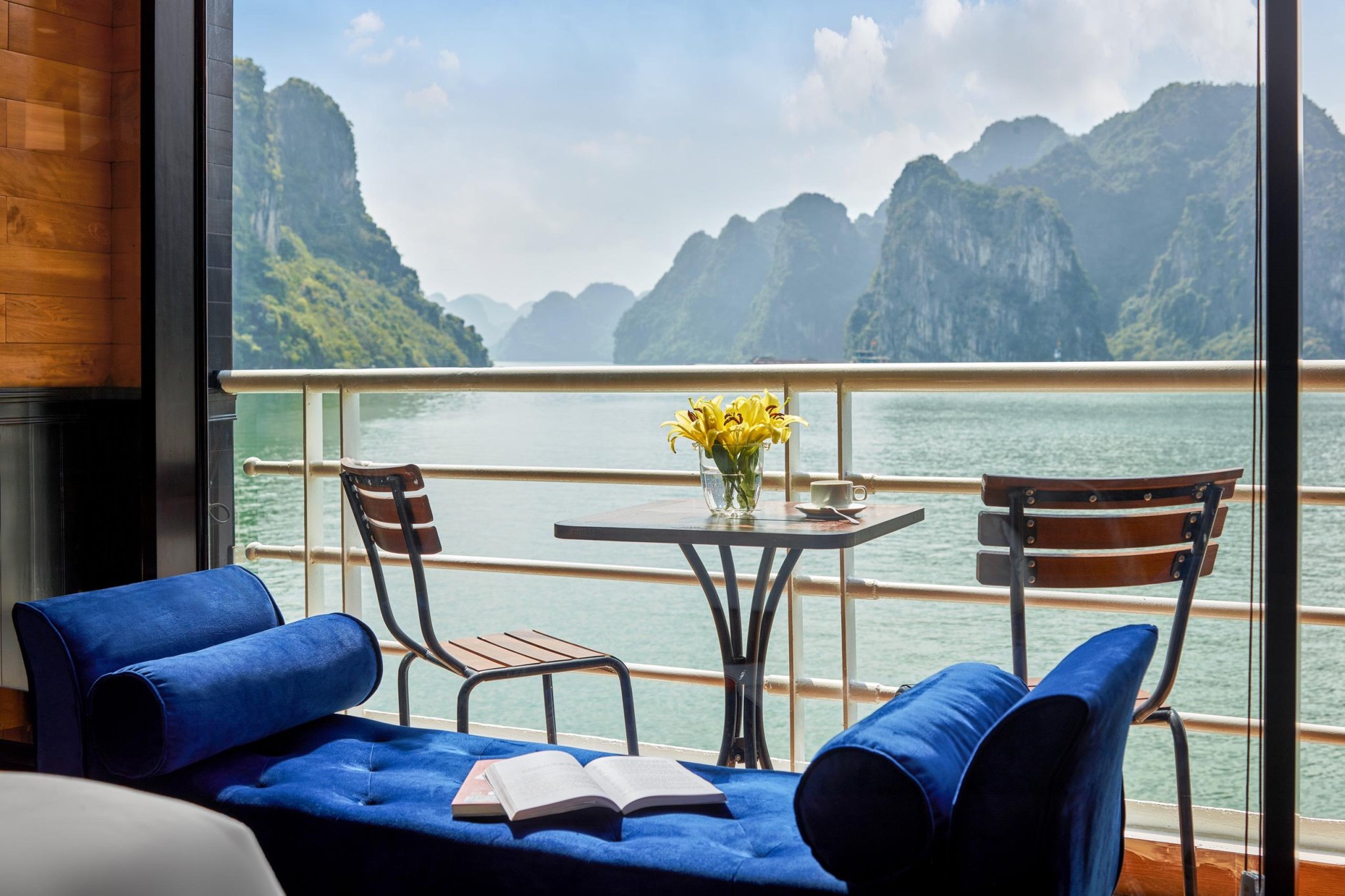Ha Long Bay cruise
