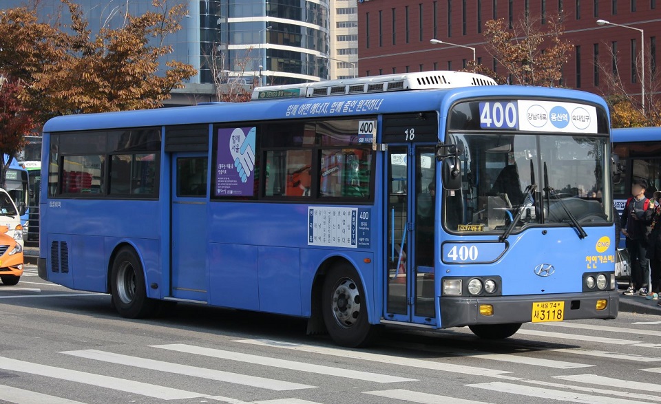 Mạng lưới xe buýt Hàn Quốc đã được nâng cấp và tối ưu hóa để đáp ứng nhu cầu đi lại của người dân nhanh chóng và tiện lợi hơn. Hãy xem hình ảnh liên quan để thấy sự hiện đại và tiên tiến của hệ thống này.