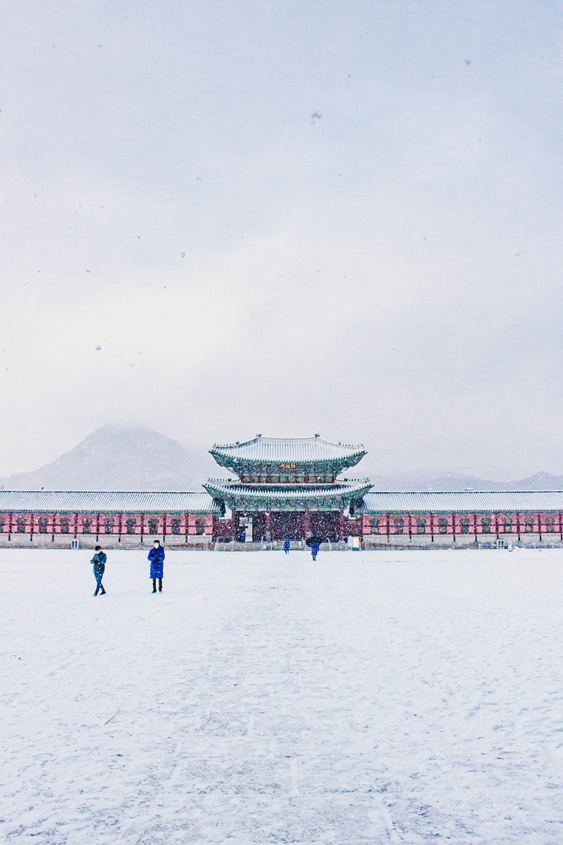 Chuyến thăm Cung điện Quốc gia Seoul vào một ngày tuyết rơi